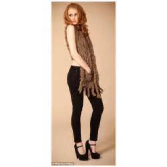 NWOT Mischa Barton The Aspen rabbit fur Waistcoat - Picture 3 of 4